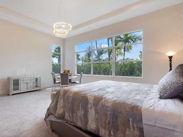 9124 Coral Isles Circle, Palm Beach Gardens, FL 33412