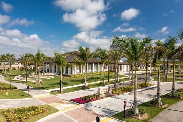 9124 Coral Isles Circle, Palm Beach Gardens, FL 33412