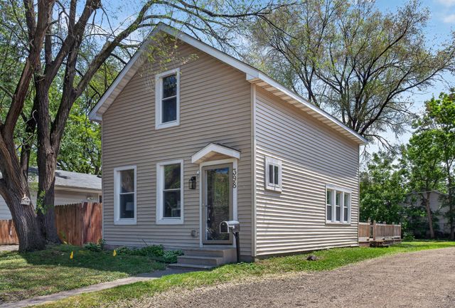 398 Banfil Street, Saint Paul, MN 55102