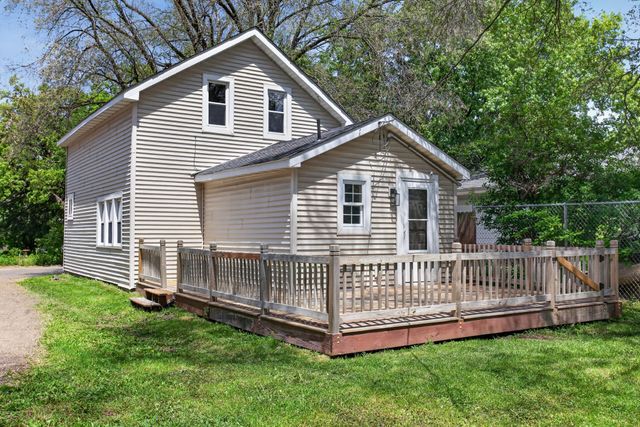 398 Banfil Street, Saint Paul, MN 55102