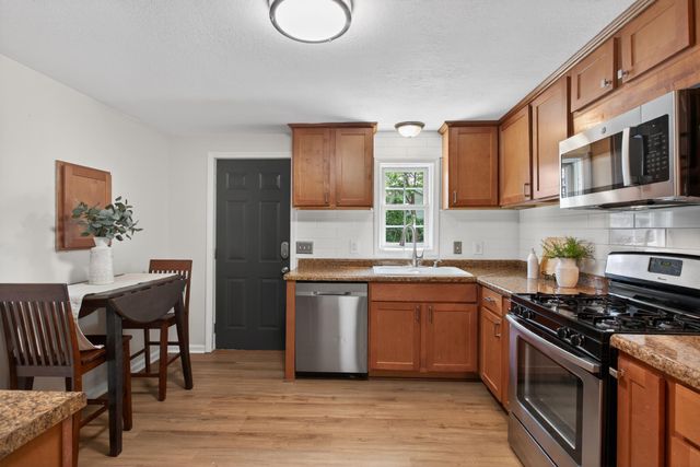 398 Banfil Street, Saint Paul, MN 55102