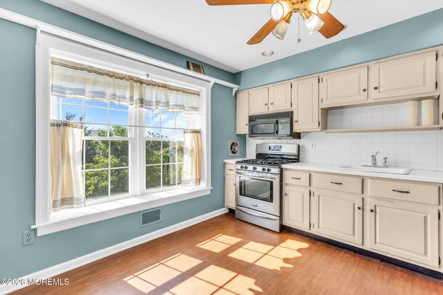 538 Summit Drive, Point Pleasant, NJ 08742