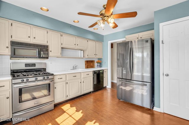 538 Summit Drive, Point Pleasant, NJ 08742