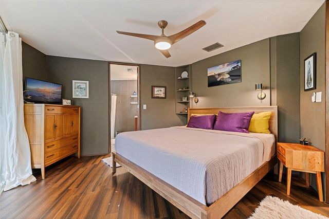 7117 SUNSHINE DRIVE S, St Petersburg, FL 33705