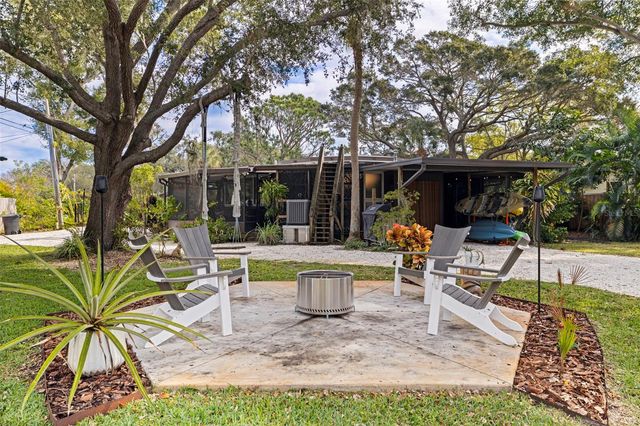 7117 SUNSHINE DRIVE S, St Petersburg, FL 33705