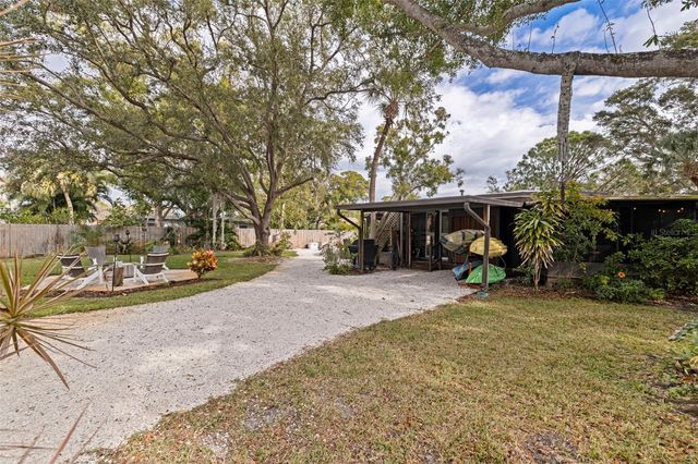 7117 SUNSHINE DRIVE S, St Petersburg, FL 33705