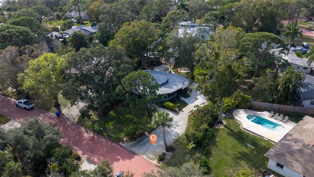 7117 SUNSHINE DRIVE S, St Petersburg, FL 33705