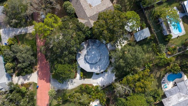 7117 SUNSHINE DRIVE S, St Petersburg, FL 33705