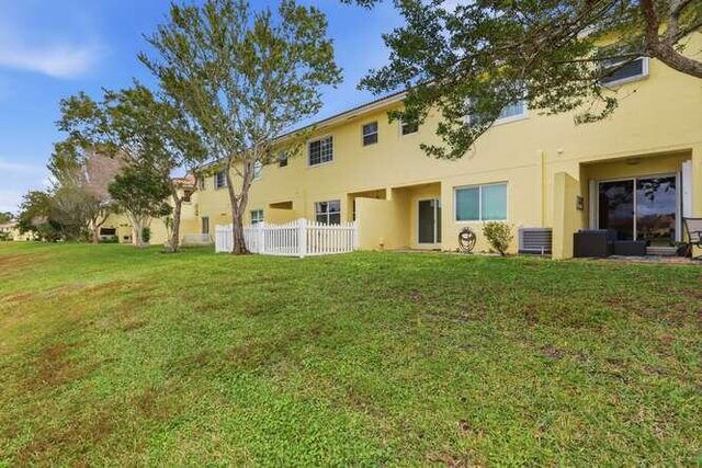 1218 Imperial Lake Road, West Palm Beach, FL 33413