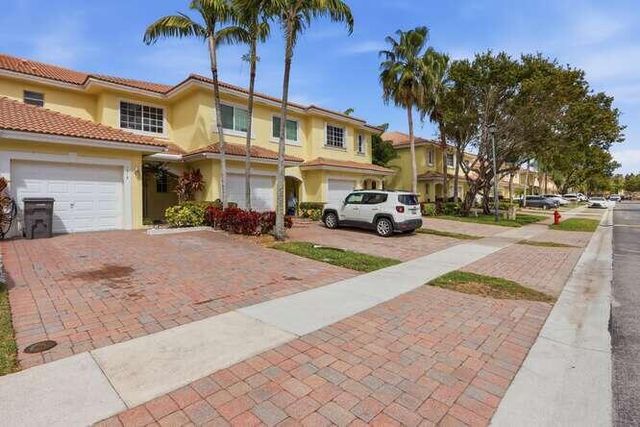 1218 Imperial Lake Road, West Palm Beach, FL 33413