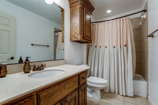 6961 BELLA VISTA, Irving, TX 75039