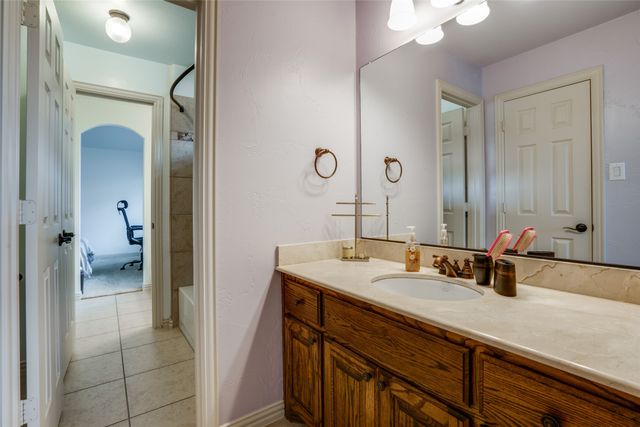 6961 BELLA VISTA, Irving, TX 75039