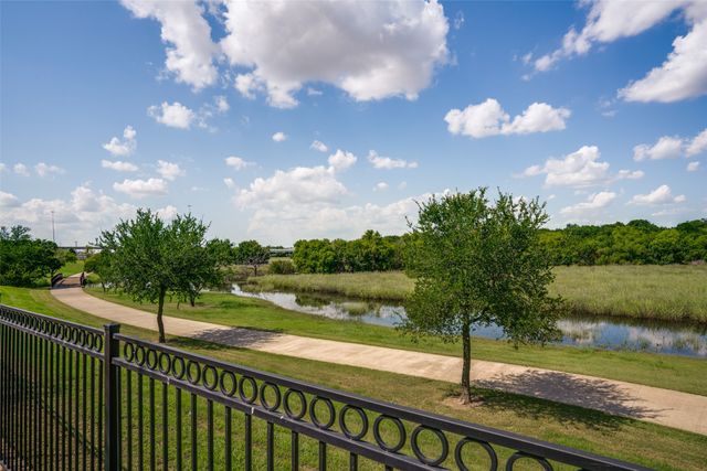 6961 BELLA VISTA, Irving, TX 75039
