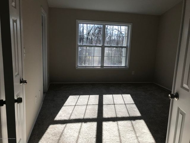 496 Cottonwood Court, Howell, NJ 07731