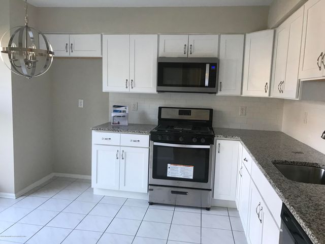 496 Cottonwood Court, Howell, NJ 07731