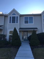 496 Cottonwood Court, Howell, NJ 07731