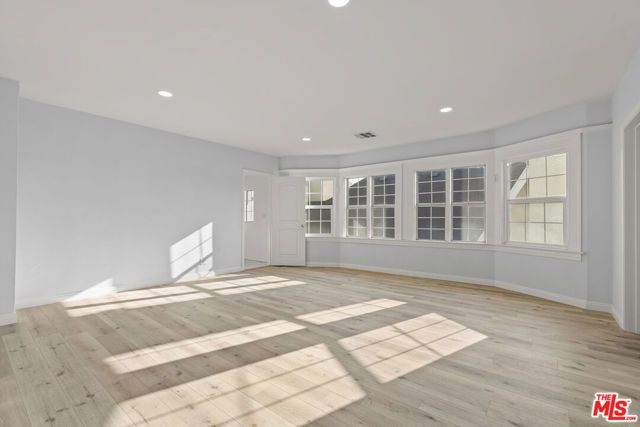 1250 S Windsor Boulevard, Los Angeles, CA 90019