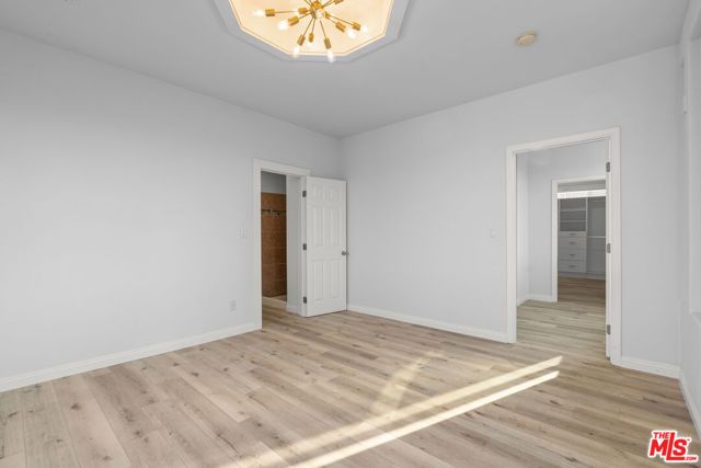 1250 S Windsor Boulevard, Los Angeles, CA 90019