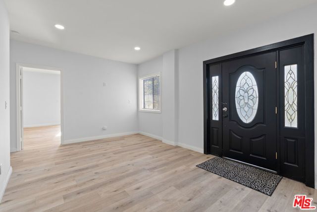 1250 S Windsor Boulevard, Los Angeles, CA 90019