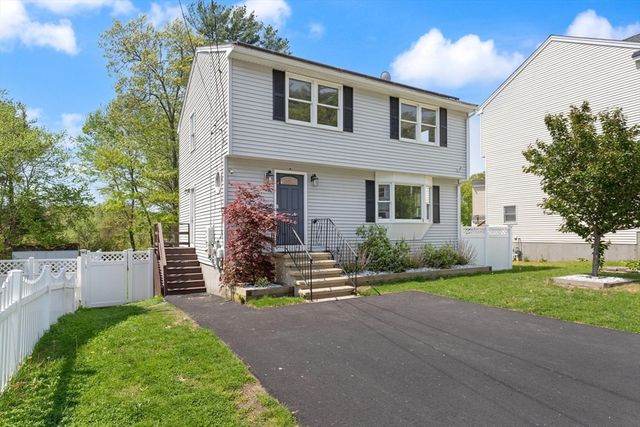 54 Long Dr, Dracut, MA 01826