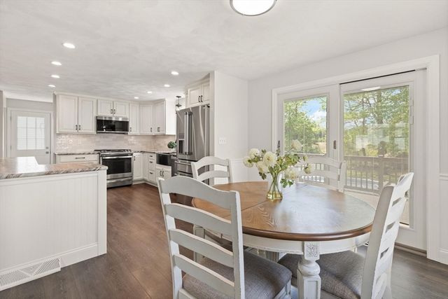 54 Long Dr, Dracut, MA 01826