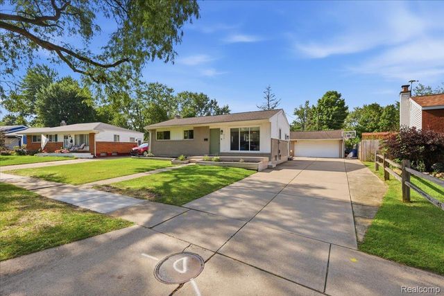 316 Tamarac Drive, Davison, MI 48423