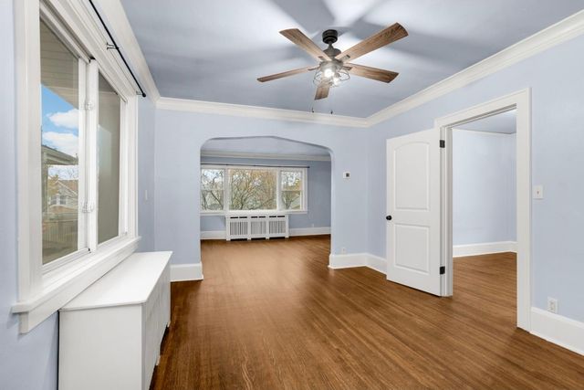 985 Charles Avenue, Saint Paul, MN 55104