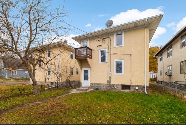 985 Charles Avenue, Saint Paul, MN 55104