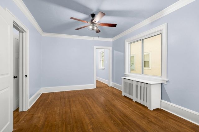 985 Charles Avenue, Saint Paul, MN 55104