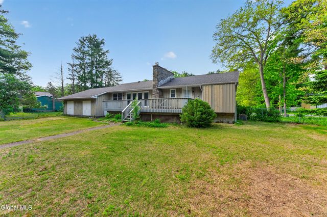 12 Maurice Lane, Clifton Park, NY 12065