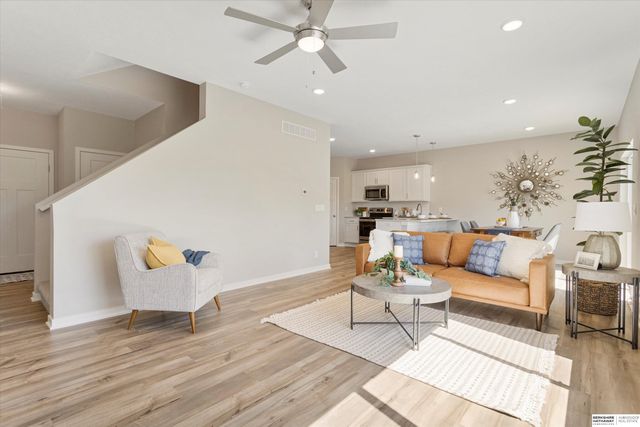 9305 Reynolds Street, Omaha, NE 68122