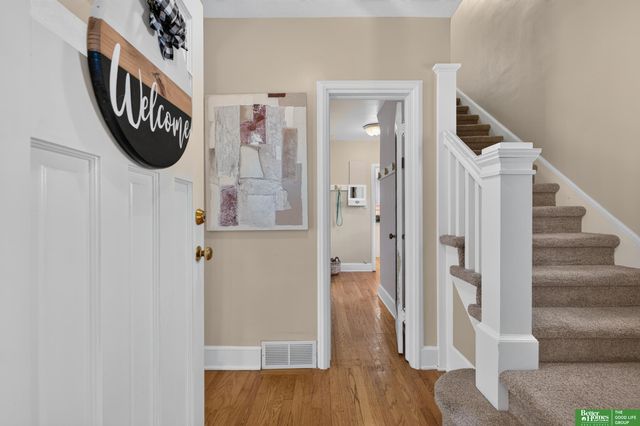 2012 N 52nd Street, Omaha, NE 68104
