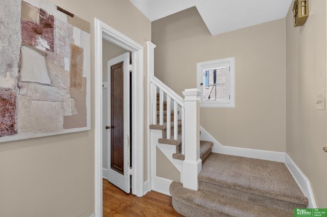 2012 N 52nd Street, Omaha, NE 68104