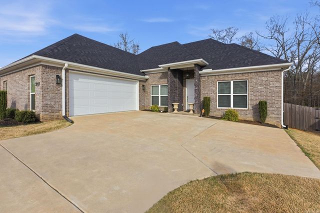 3107 Johnswood Village Drive, Bryant, AR 72022