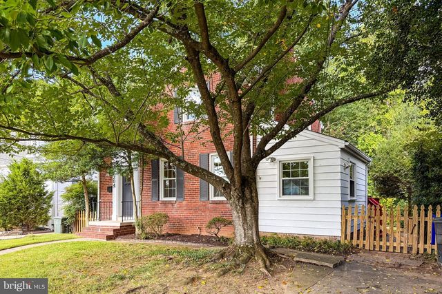 204 S ABINGDON ST, Arlington, VA 22204