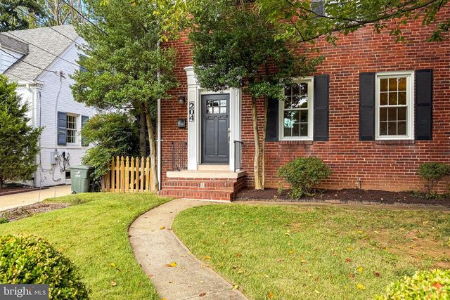 204 S ABINGDON ST, Arlington, VA 22204