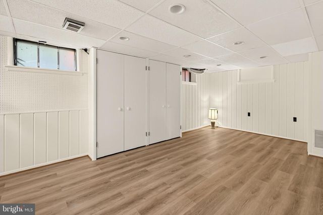 204 S ABINGDON ST, Arlington, VA 22204