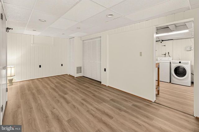 204 S ABINGDON ST, Arlington, VA 22204