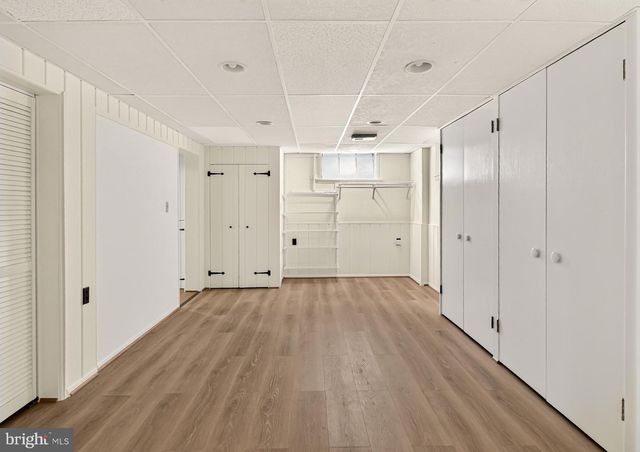 204 S ABINGDON ST, Arlington, VA 22204