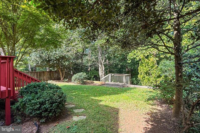 204 S ABINGDON ST, Arlington, VA 22204