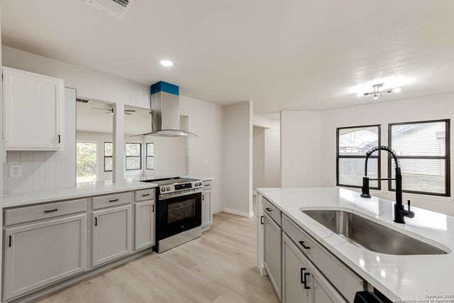 6934 Country Elm, San Antonio, TX 78240