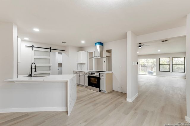 6934 Country Elm, San Antonio, TX 78240