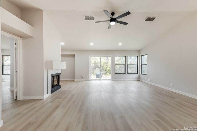 6934 Country Elm, San Antonio, TX 78240