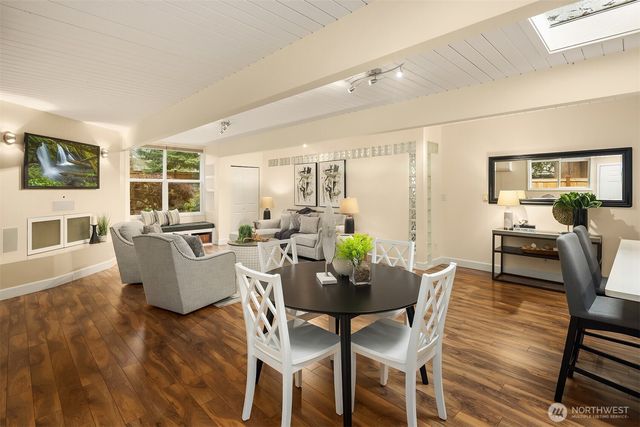 16214 NE 24th Street, Bellevue, WA 98008