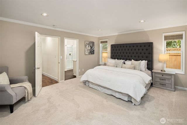 16214 NE 24th Street, Bellevue, WA 98008