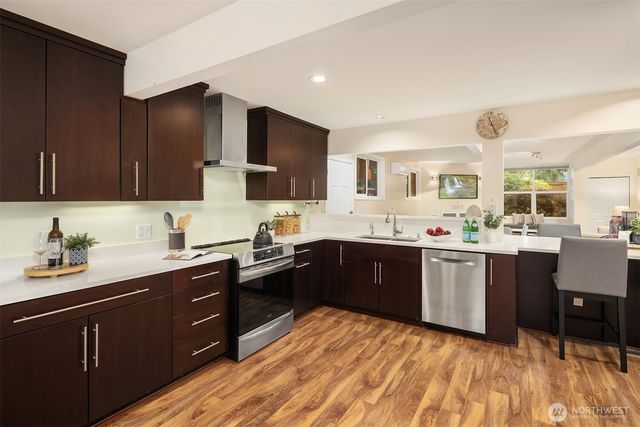 16214 NE 24th Street, Bellevue, WA 98008