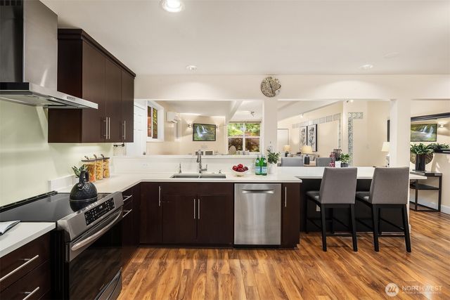 16214 NE 24th Street, Bellevue, WA 98008