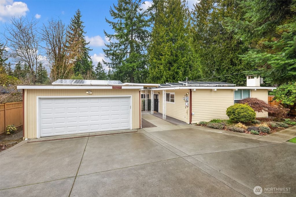 16214 NE 24th Street, Bellevue, WA 98008