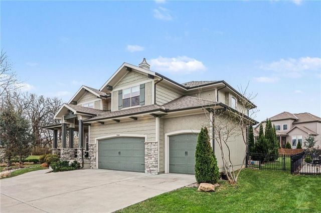 15945 W 165th Street, Olathe, KS 66062