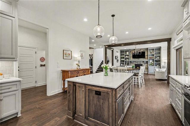 15945 W 165th Street, Olathe, KS 66062